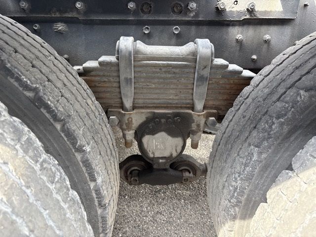 2012 Isuzu Giga トラクター auction photo 8