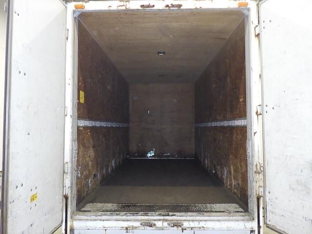 2000 Isuzu Elf Van auction photo 4