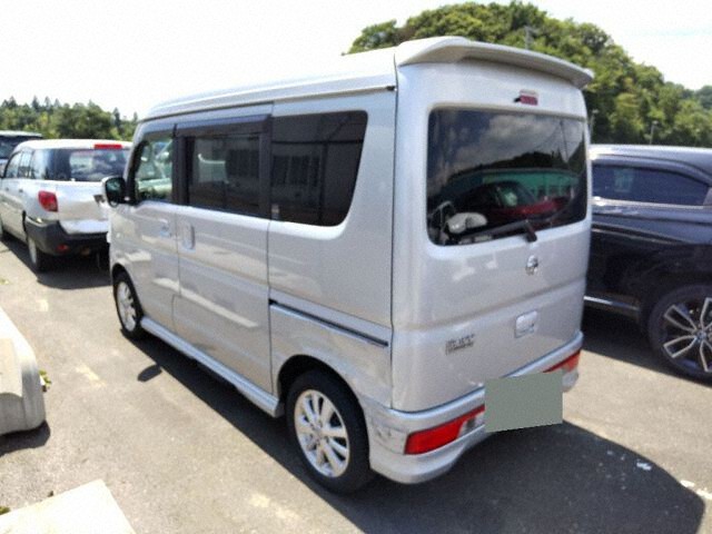2018 Nissan NV100 Clipper Rio G 4WD auction photo 2
