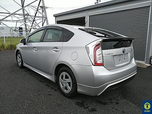 2013 Toyota Prius auction photo 3