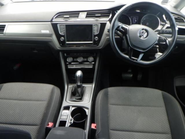 2017 Volkswagen ゴルフトゥーラン TSI コンフォートライン アップグレードパッケージ auction photo 3