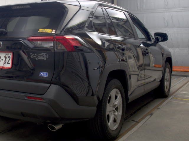 2021 Toyota RAV4 4WD X auction photo 5