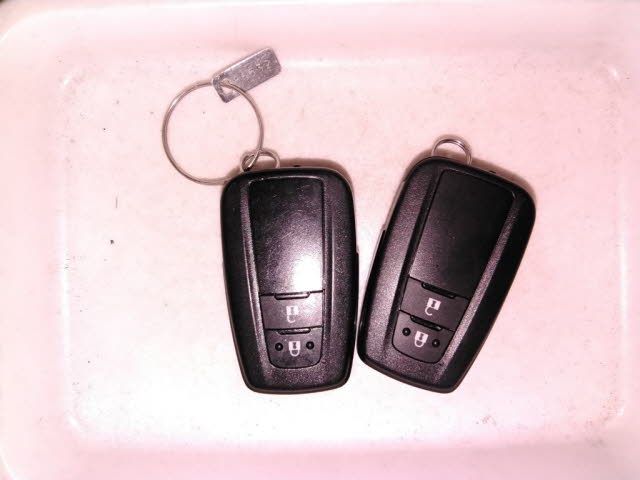 2021 Toyota RAV4 4WD X auction photo 10