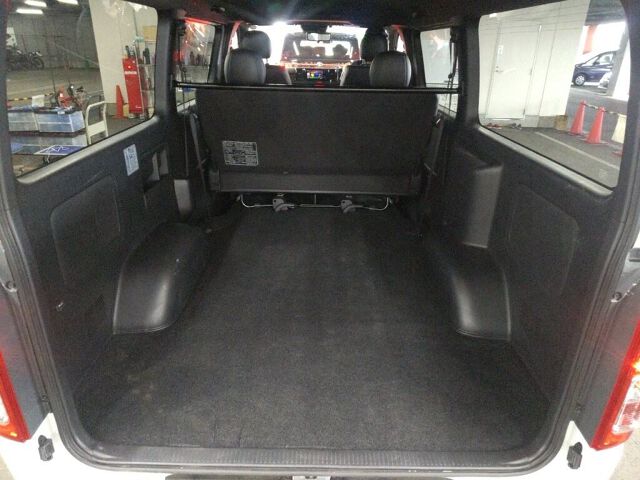 2026 Toyota Hiace LSGL Dark Pla S 4WD auction photo 3