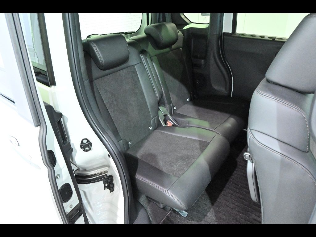 2023 Honda N-BOX Custom Turbo auction photo 7
