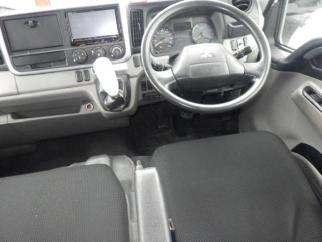 2017 Mitsubishi Fuso Canter Double Cab D-TB auction photo 3