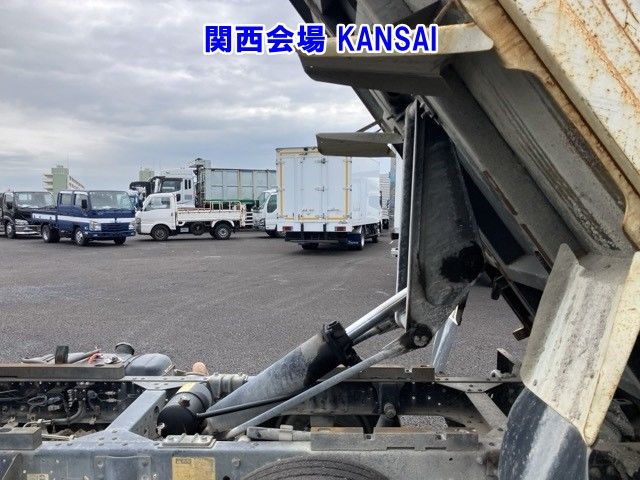 2013 Isuzu Elf dump auction photo 20