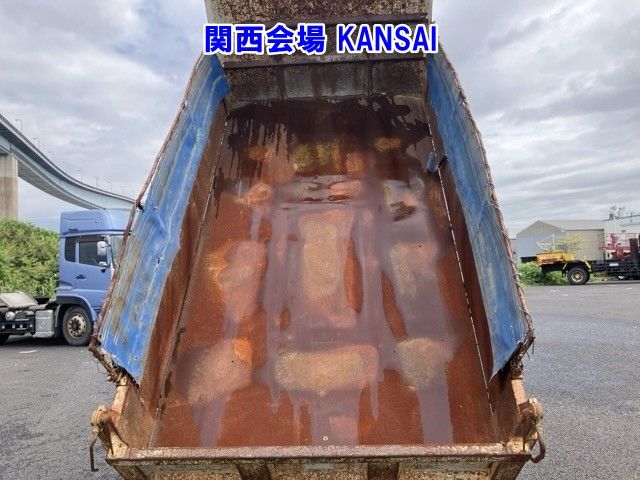 2013 Isuzu Elf dump auction photo 18