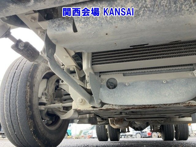 2013 Isuzu Elf dump auction photo 15
