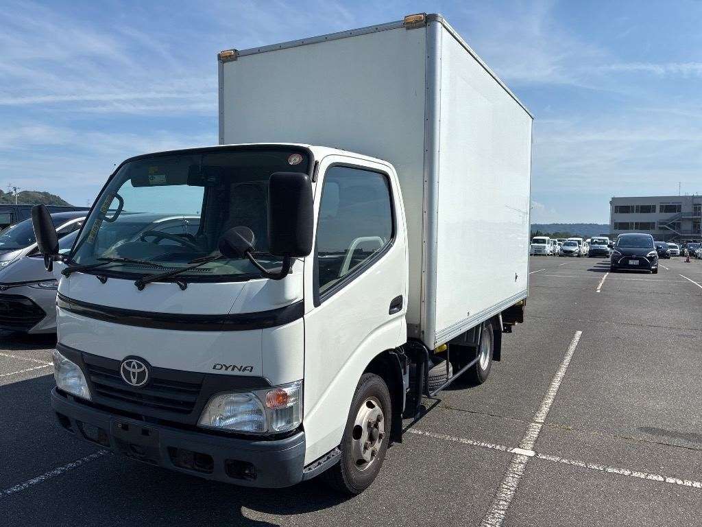Japan Auction Vehicles 4 2009 Toyota Dyna auction photo