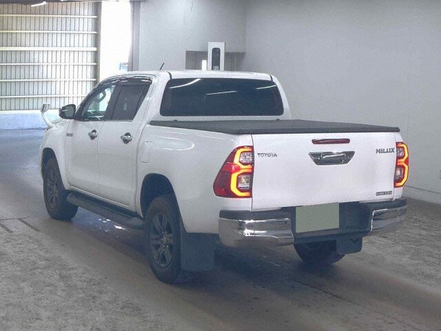 2022 Toyota Hilux Z 4WD auction photo 2
