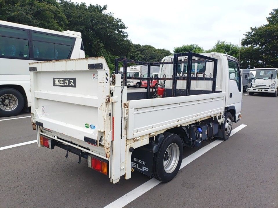2020 Isuzu Elf auction photo 2