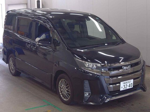 2017 Toyota Noah SI 4WD Japan auction vehicle