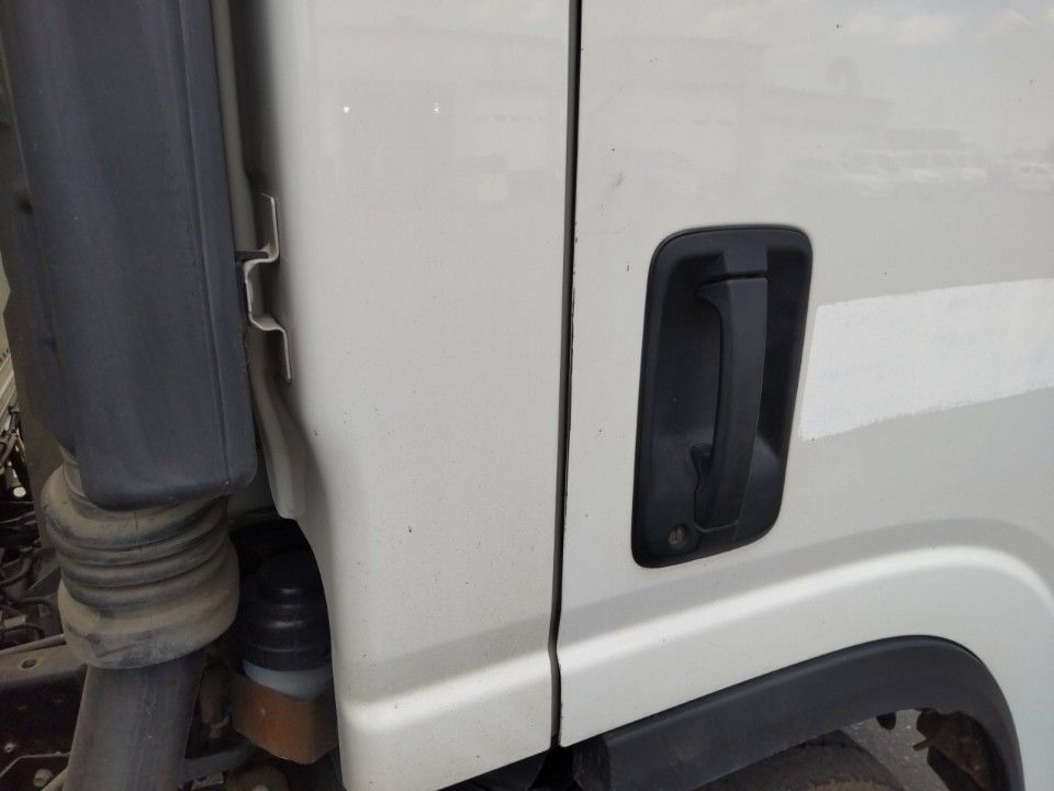 2018 Isuzu Elf auction photo 21