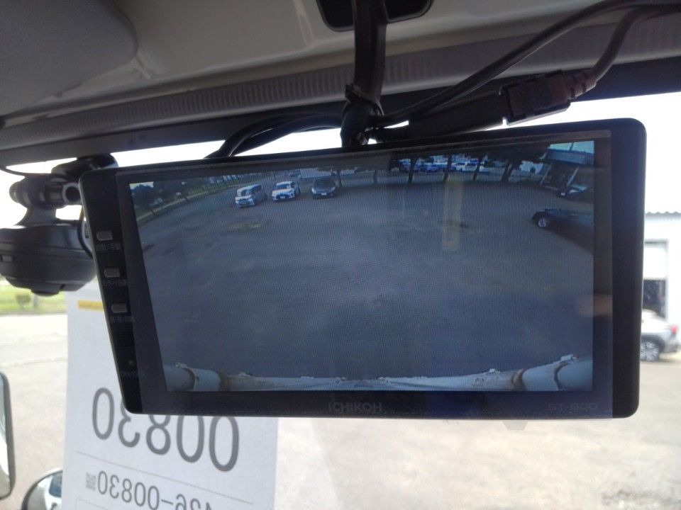 2018 Isuzu Elf auction photo 28