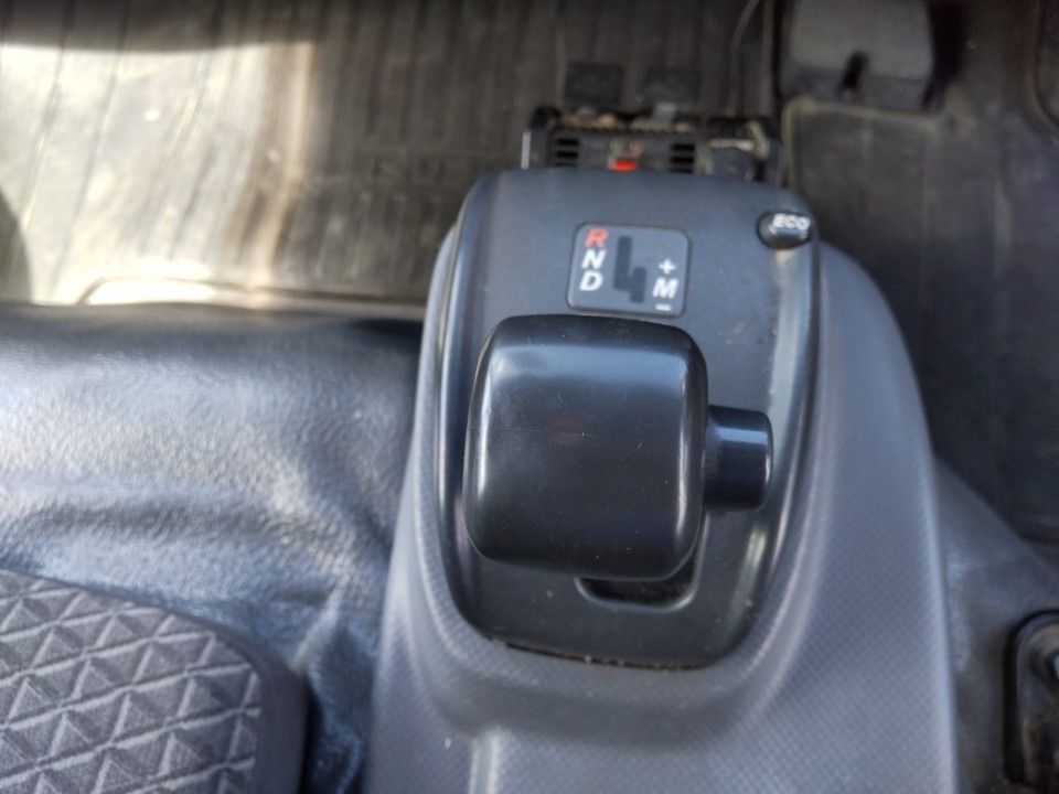 2018 Isuzu Elf auction photo 12