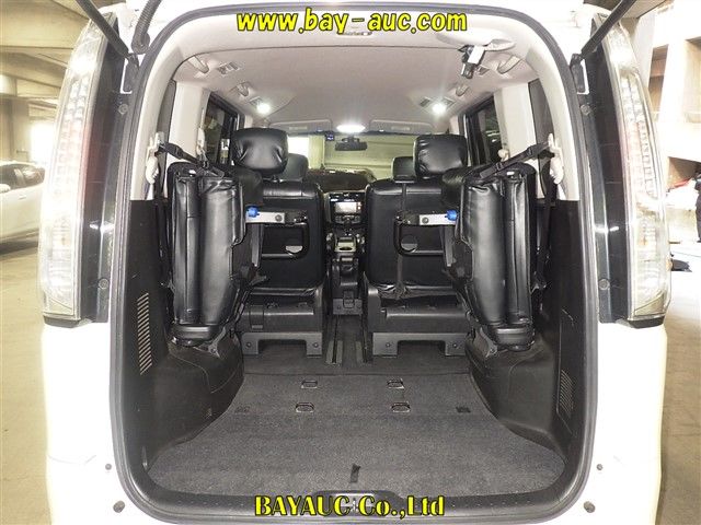 2014 Nissan Serena 20X ハイブリッド auction photo 6
