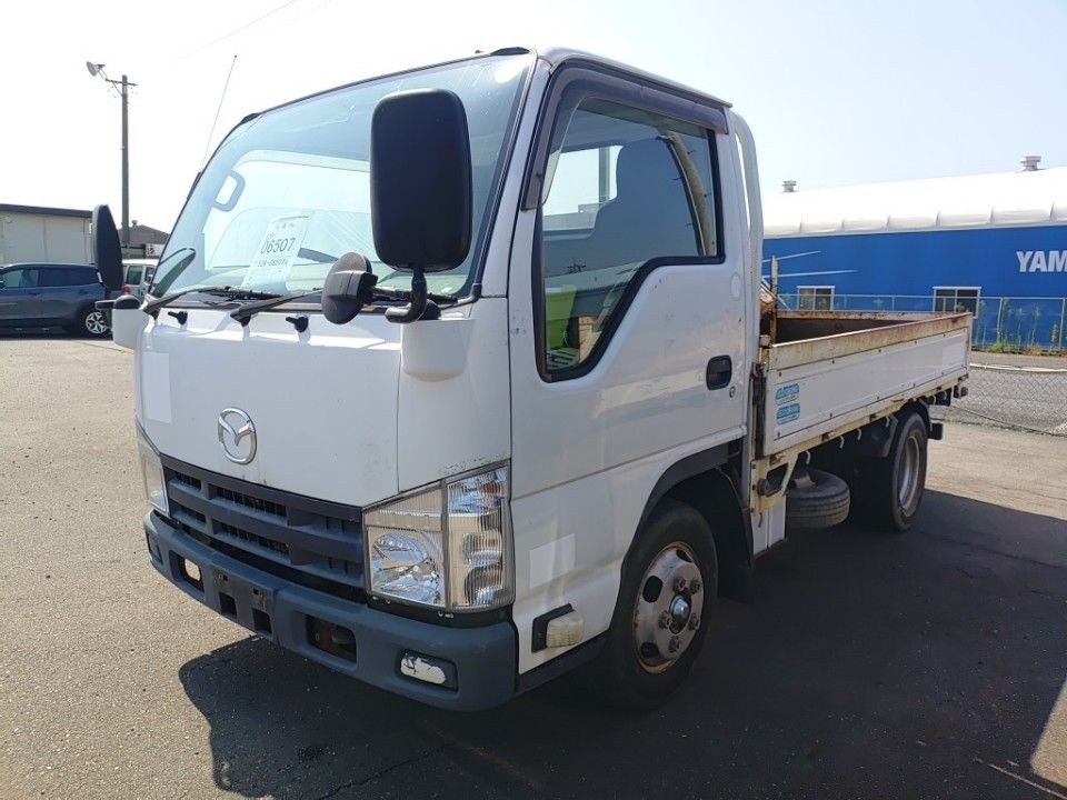 Japan Auction Vehicles 37 2010 Mazda タイタン auction photo