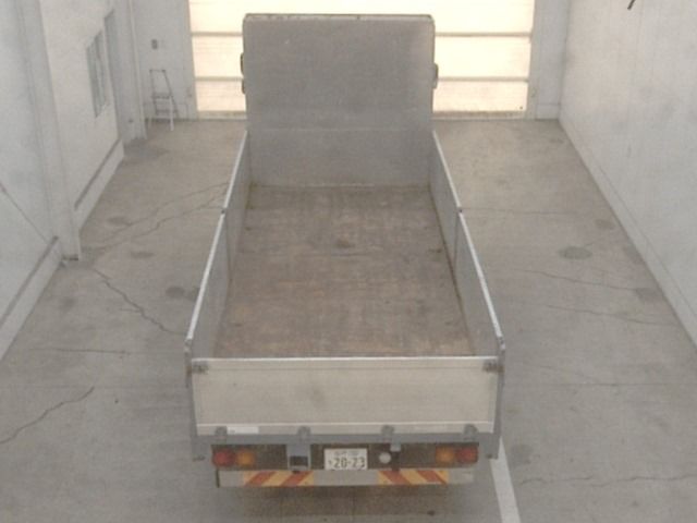 2015 Isuzu Forward Flatbed auction photo 3