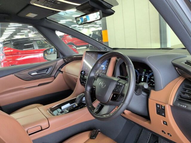 2025 Toyota Vellfire Executive Lounge auction photo 3