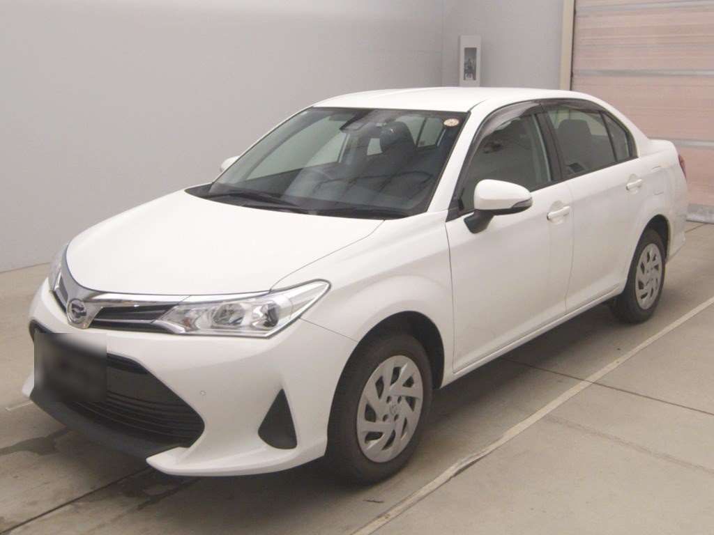2021 Toyota Corolla Axio EX 4WD Japan auction vehicle