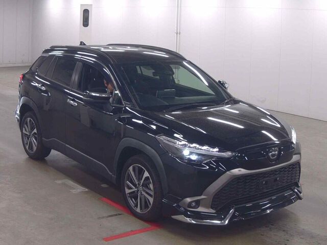 2025 Toyota Corolla Cross Hybrid Z Japan auction vehicle