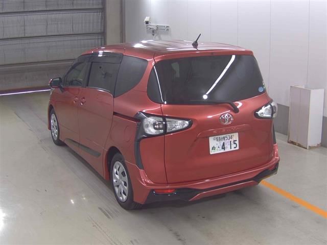 2018 Toyota Sienta G auction photo 2