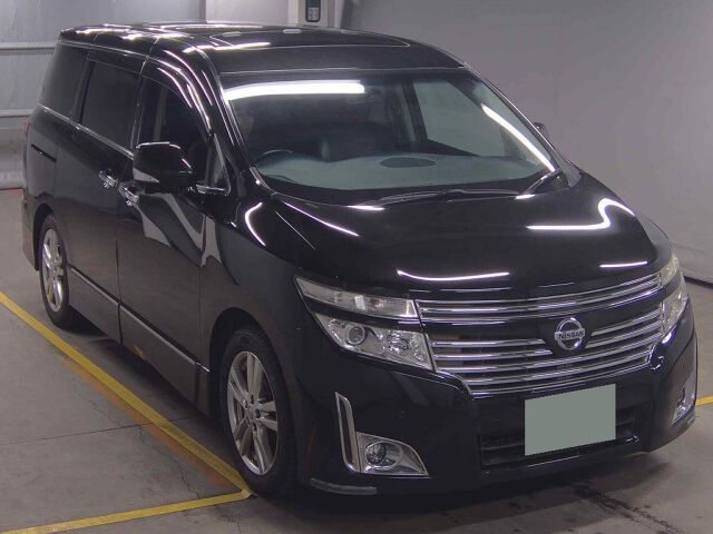 2010 Nissan Elgrand 350ハイウェイスター Japan auction vehicle