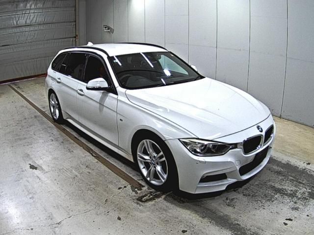 2015 BMW 3 Series 320dツーリング Mスポーツ Japan auction vehicle