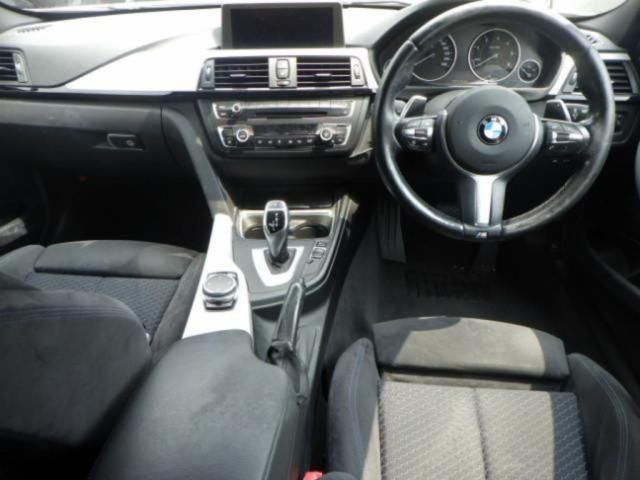 2015 BMW 3 Series 320dツーリング Mスポーツ auction photo 3