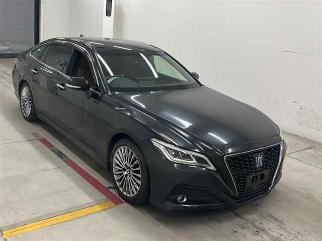 2021 Toyota Crown G Japan auction vehicle