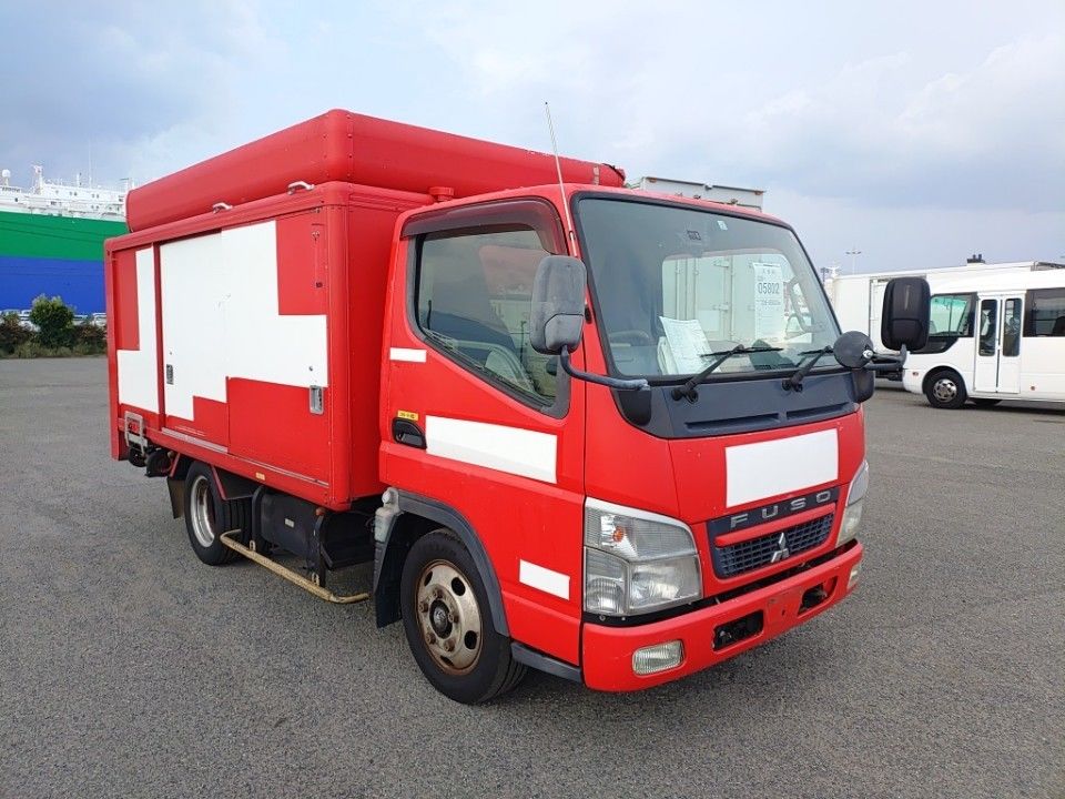 2010 Mitsubishi Fuso Canter auction photo 4