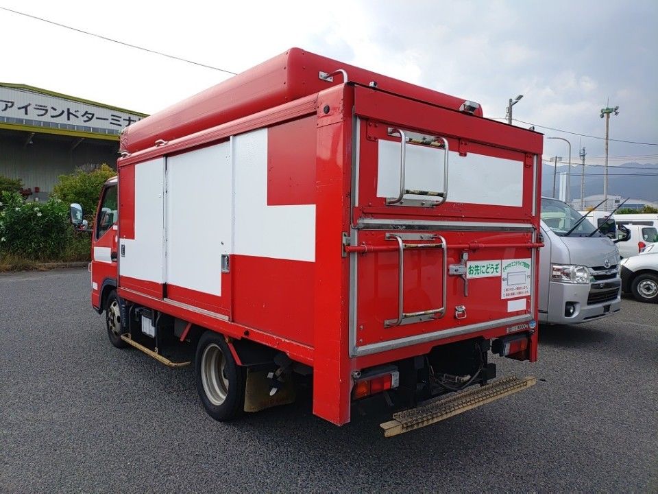 2010 Mitsubishi Fuso Canter auction photo 6