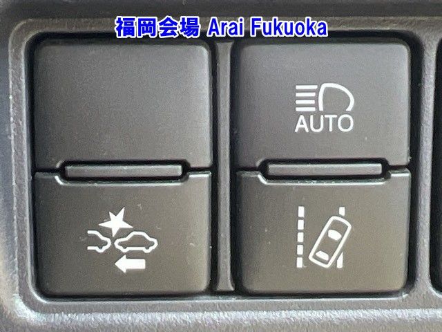 2017 Toyota Noah ワゴン X auction photo 16