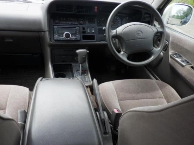 1998 Toyota Hiace リビングサルーンEX D-TB auction photo 3