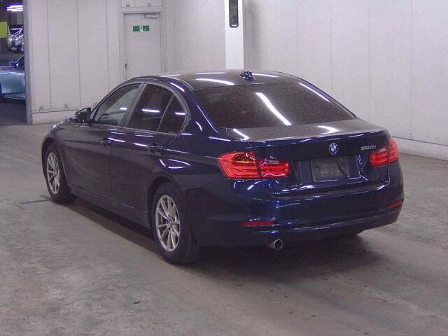 2013 BMW 3 Series 320I auction photo 2