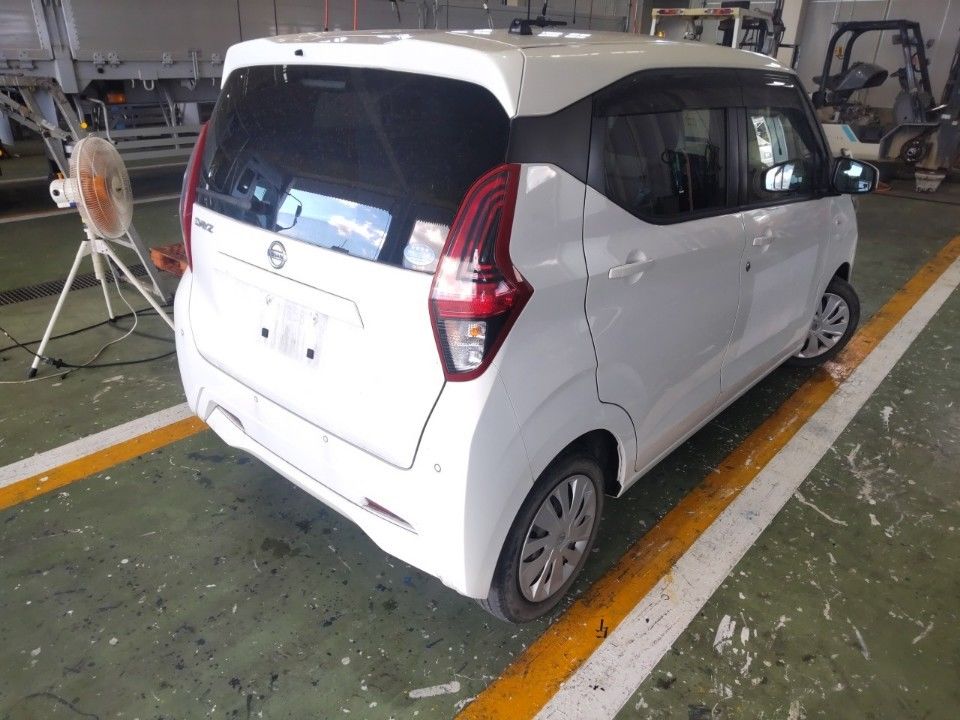 2021 Nissan Dayz auction photo 2