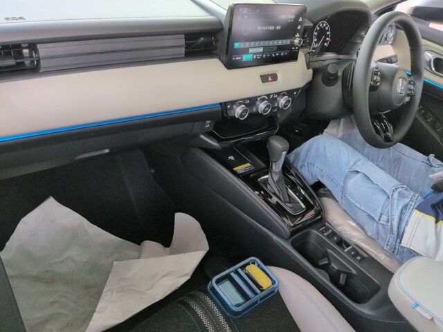 2026 Honda Vezel HV E:HEV Z Pre auction photo 3