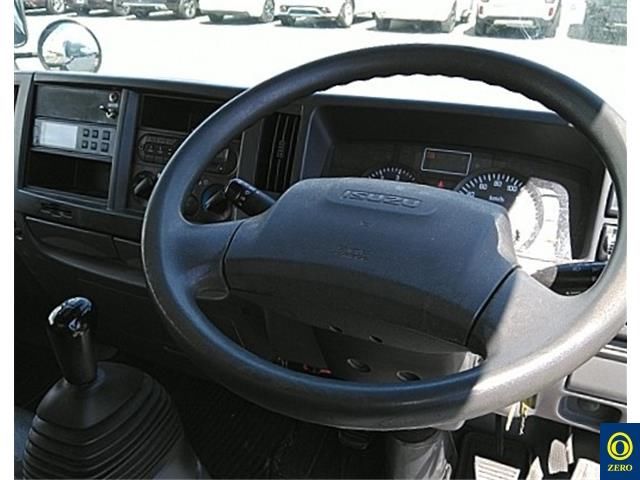 2015 Isuzu Elf Reizoureitousha auction photo 5