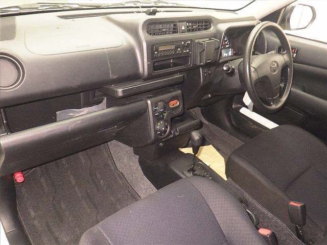 2023 Toyota Probox ハイブリッドGL トヨタセーフテ auction photo 4