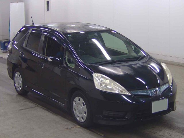 2012 Honda Fit Shuttle hybrid Japan auction vehicle