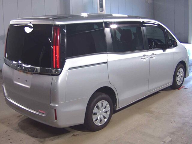 2021 Toyota Noah X 4WD auction photo 5