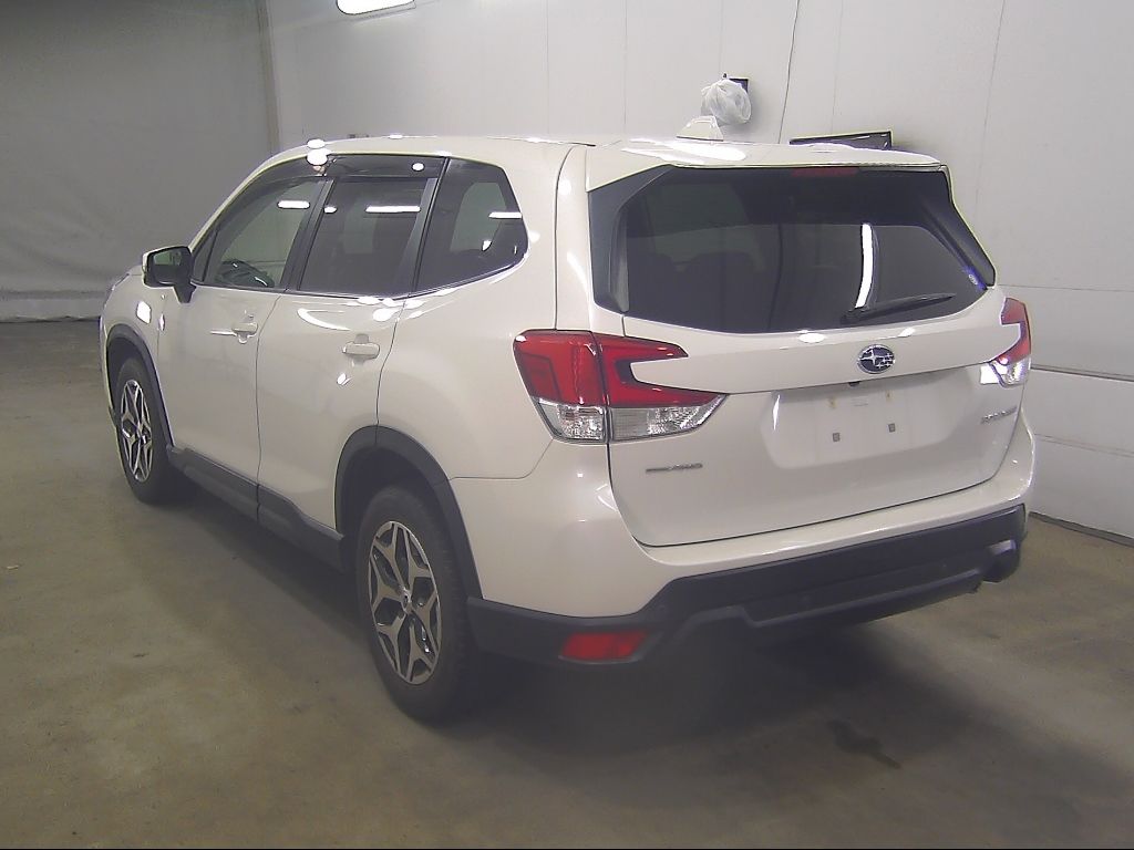 2019 Subaru Forester Touring auction photo 5