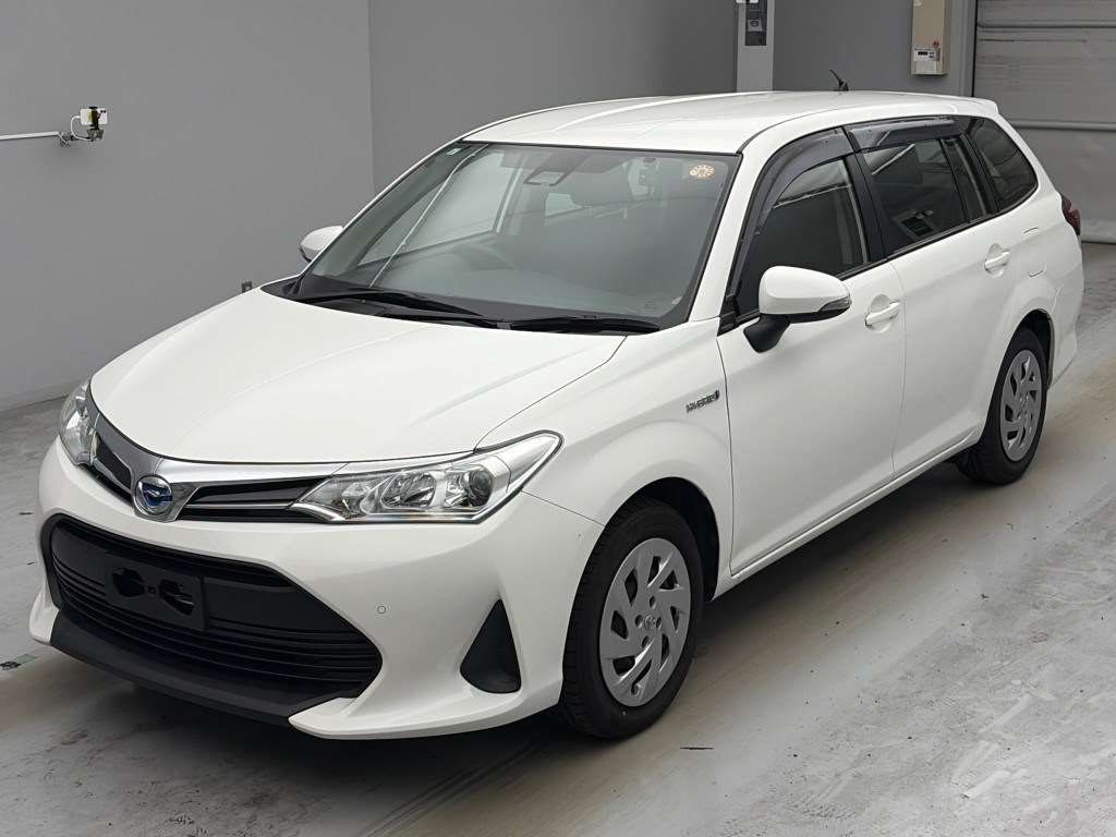 2019 Toyota Corolla Fielder ハイブリッド Japan auction vehicle