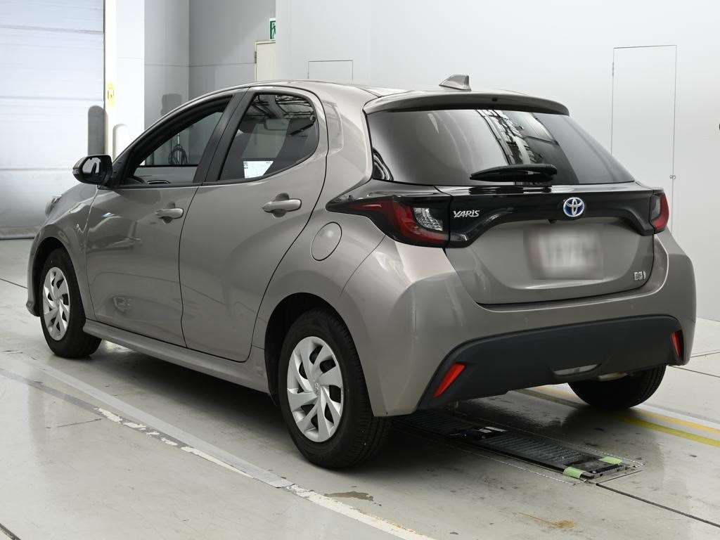 2022 Toyota Yaris Hybrid G auction photo 6