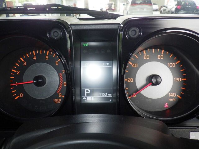 2025 Suzuki Jimny XC 4WD auction photo 6
