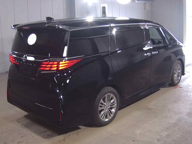 2023 Toyota Alphard Z auction photo 5