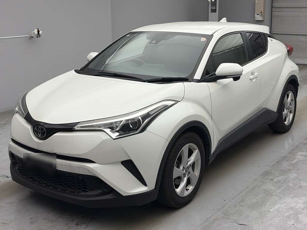 2018 Toyota C-HR S-T 4WD Japan auction vehicle