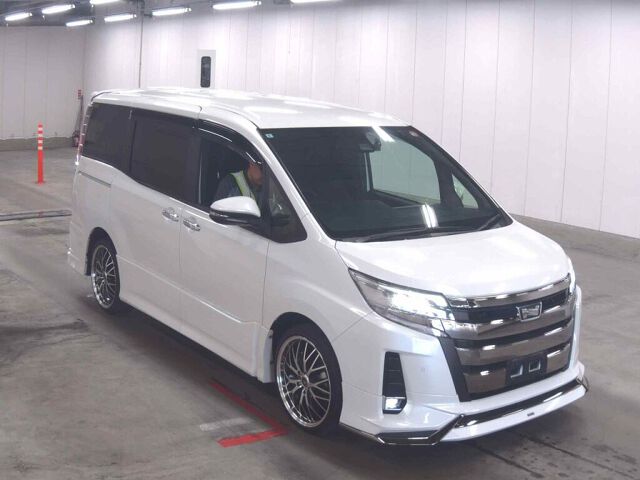 2019 Toyota Noah SI WXB 2 Japan auction vehicle