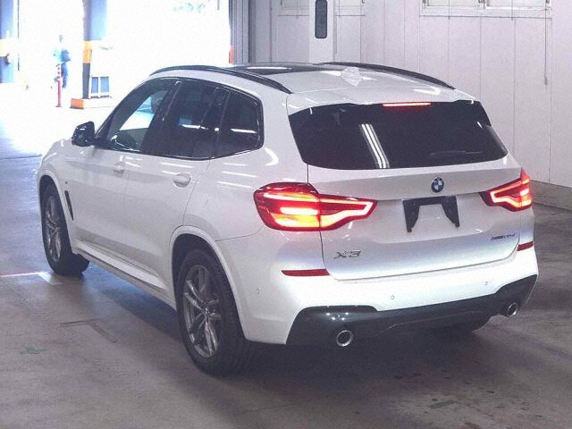 2021 BMW X3 XDRIV20DM Sport 4WD auction photo 2